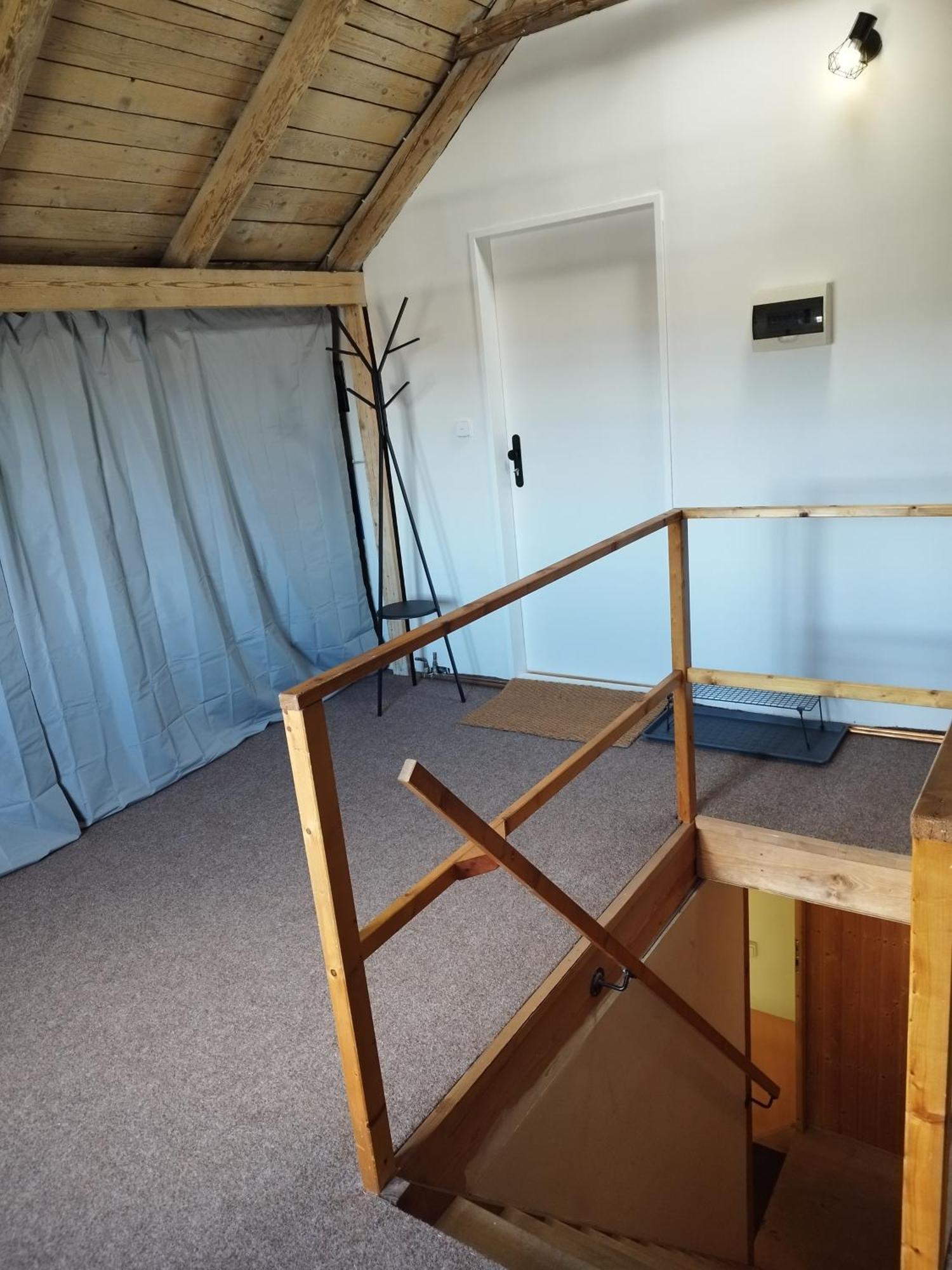 Loft Apartment カルロヴィ・ヴァリ エクステリア 写真