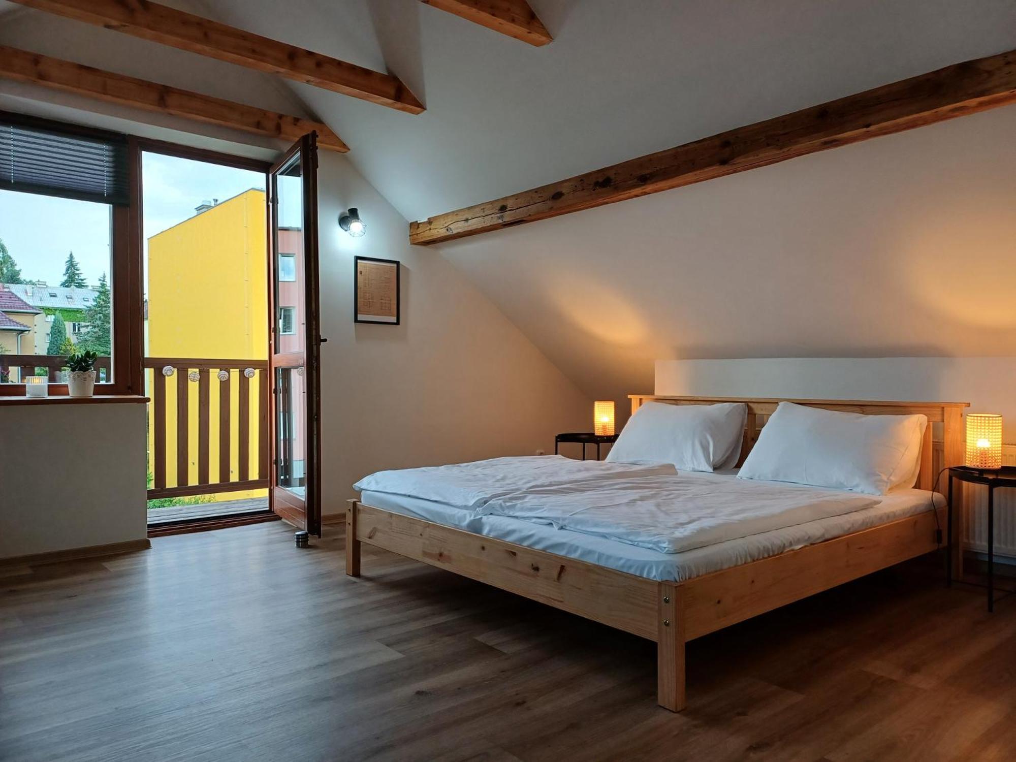 Loft Apartment カルロヴィ・ヴァリ エクステリア 写真