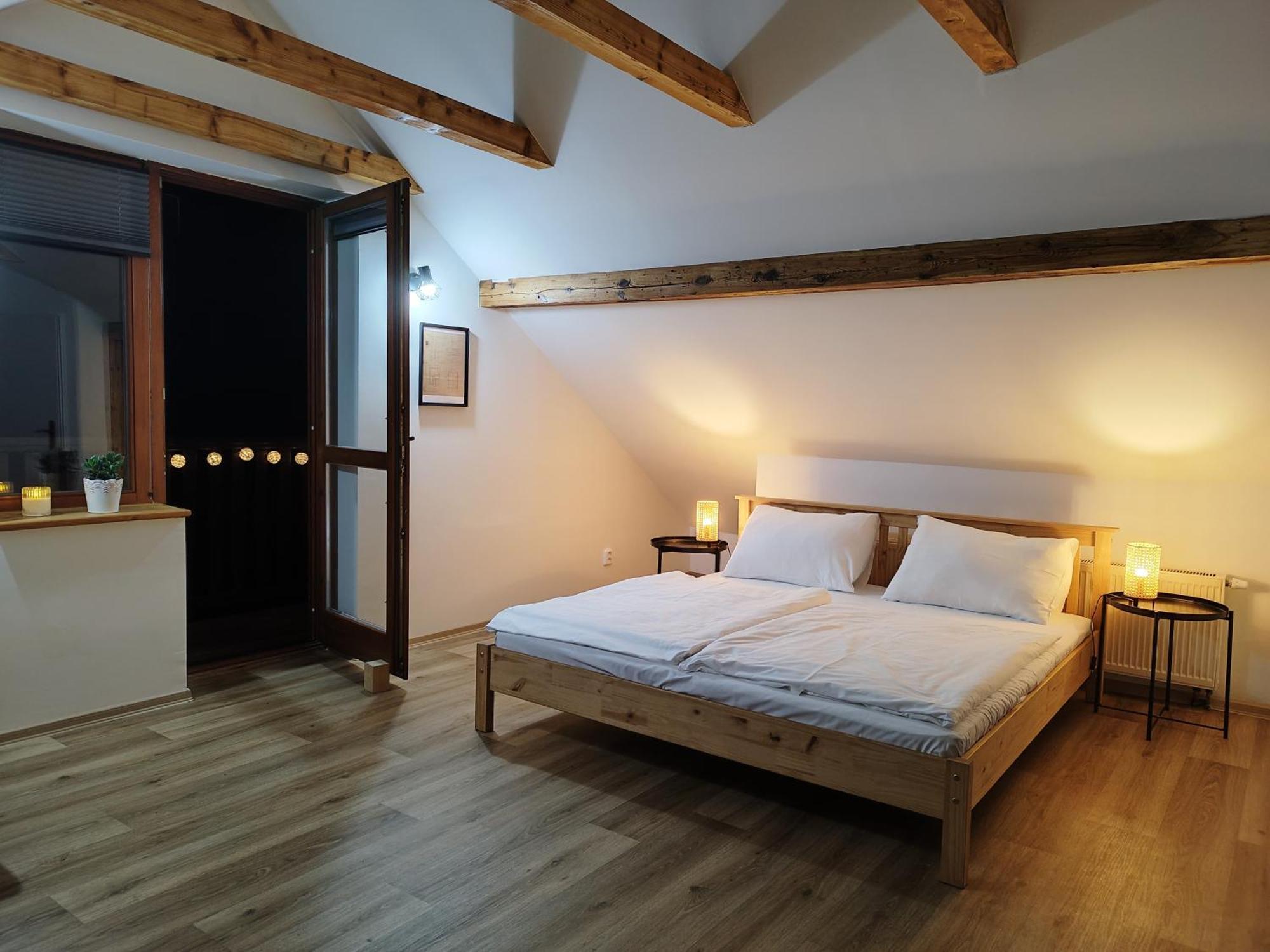 Loft Apartment カルロヴィ・ヴァリ エクステリア 写真